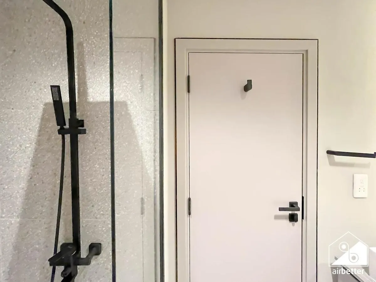 Apartment Mag City 920 Modern Studio Minutes From Downtown Dubai