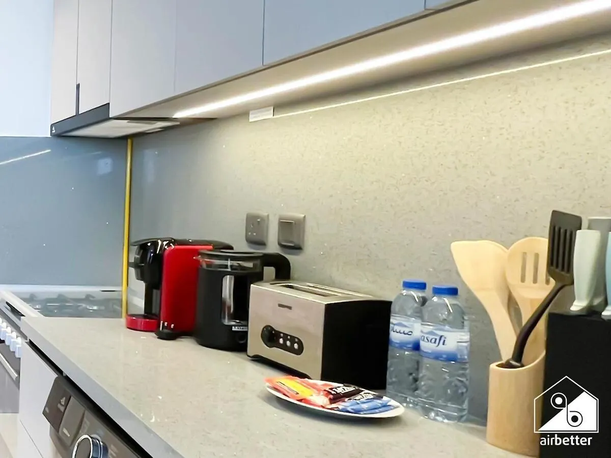 Mag City 920 Modern Studio Minutes From Downtown Dubai